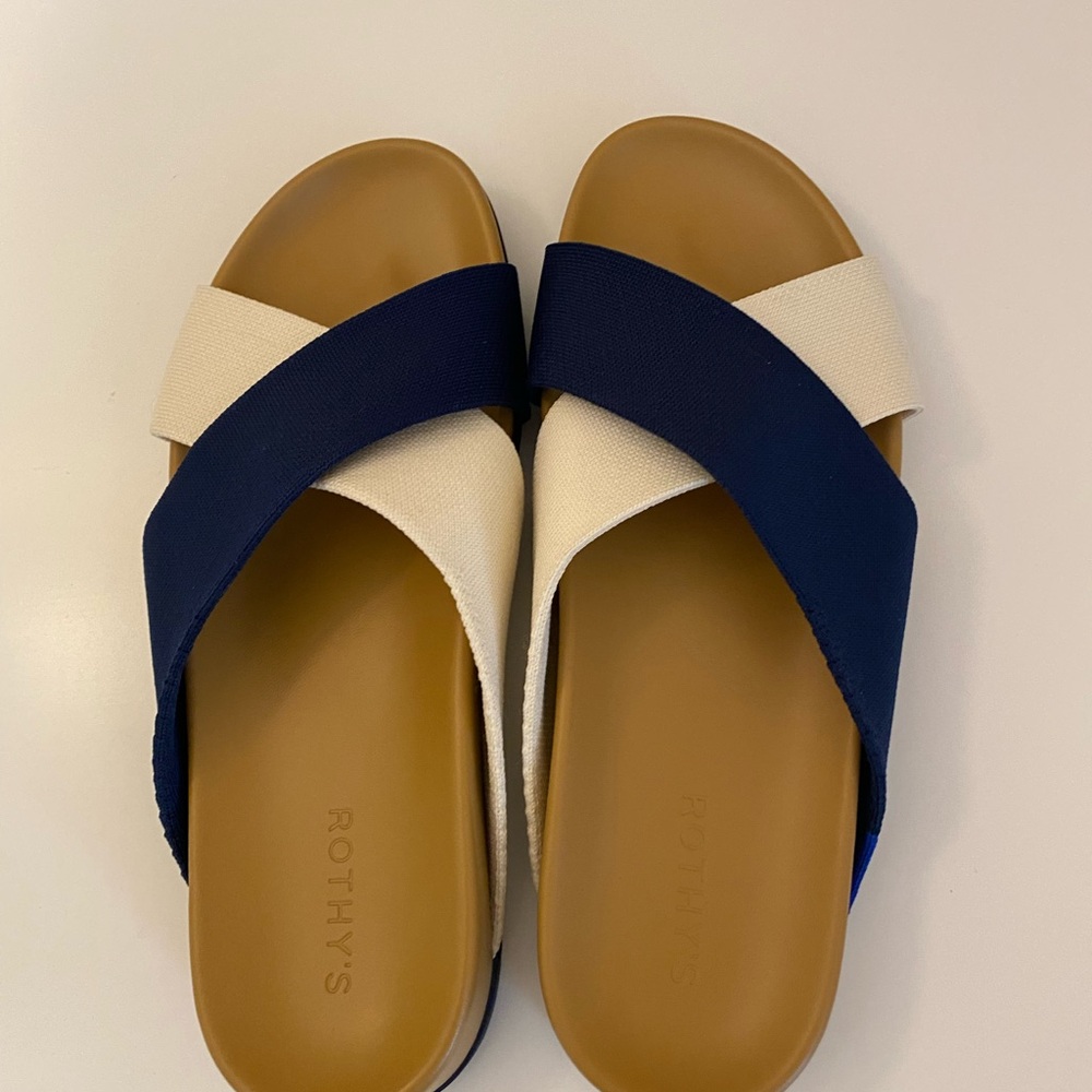 Rothy’s Weekender Sandals -“Spirit “ size 10 like new